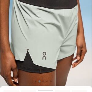 On Cloud Women’s Lined Running Short (Medium) black/gray (cobble)